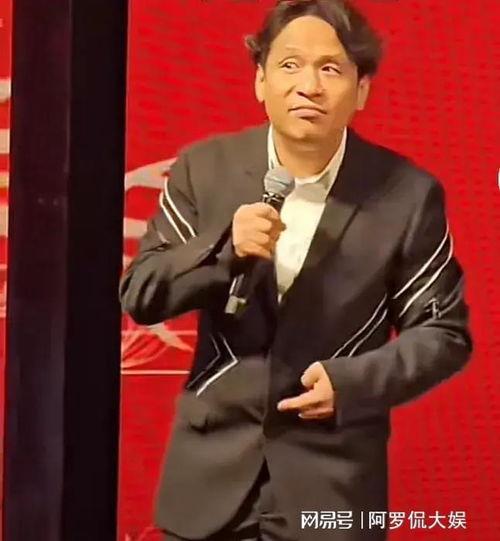 张浩和宋小宝照片,光影中的喜剧传奇  第1张