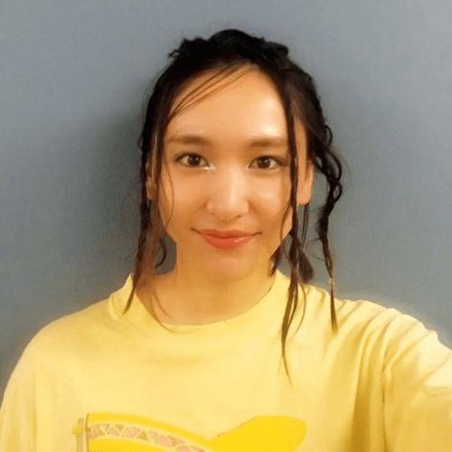 网红自拍角度,打造完美镜头下的自己  第3张