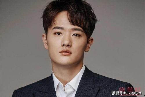 李超个人资料老婆,揭秘他与爱妻的甜蜜时光 第3张 李超个人资料老婆,揭秘他与爱妻的甜蜜时光 第3张