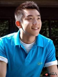 郑恺个人资料简介及,多面艺人，从喜剧明星到实力派演员的蜕变之路  第2张